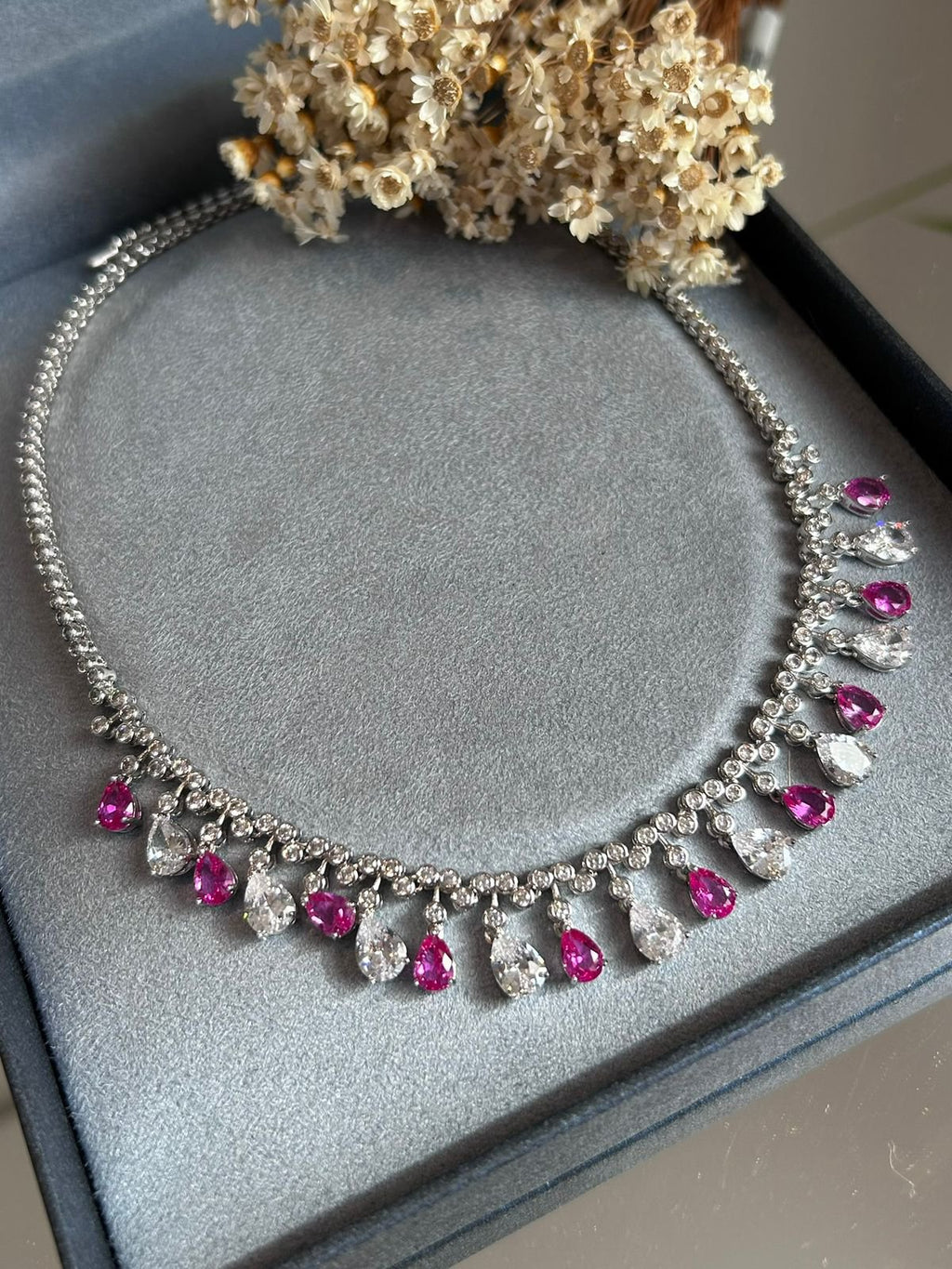 Colar Luxo Riviera com Gotas Safira Rosa/Pink