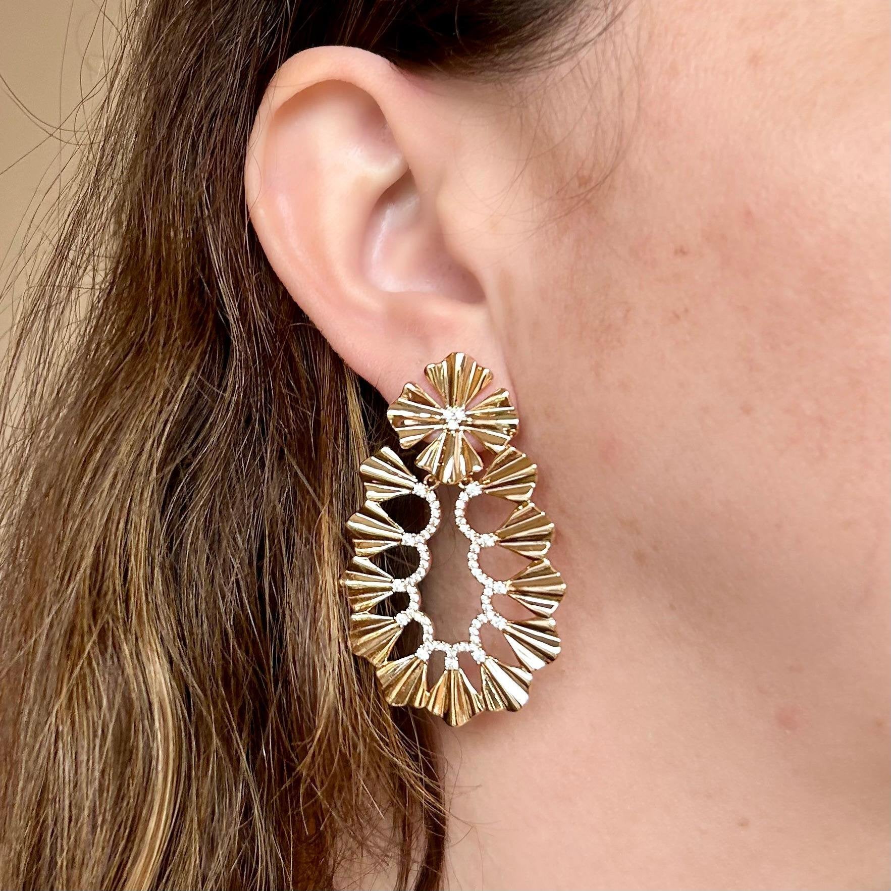 Brinco Letícia Dourado