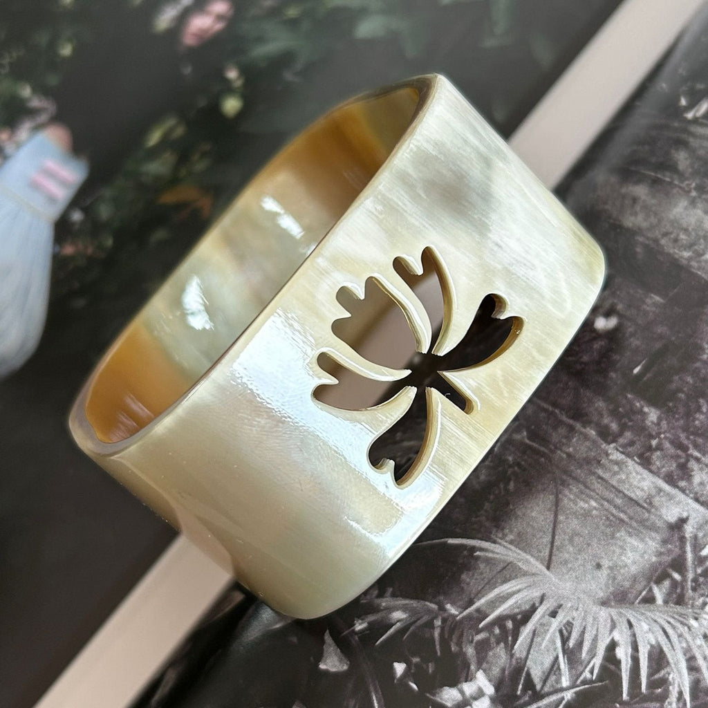 Bracelete Luxo Quadrado Horn