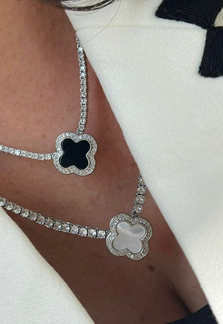 Pingente Charm Trevo Preto Para Pulseira e Riviera
