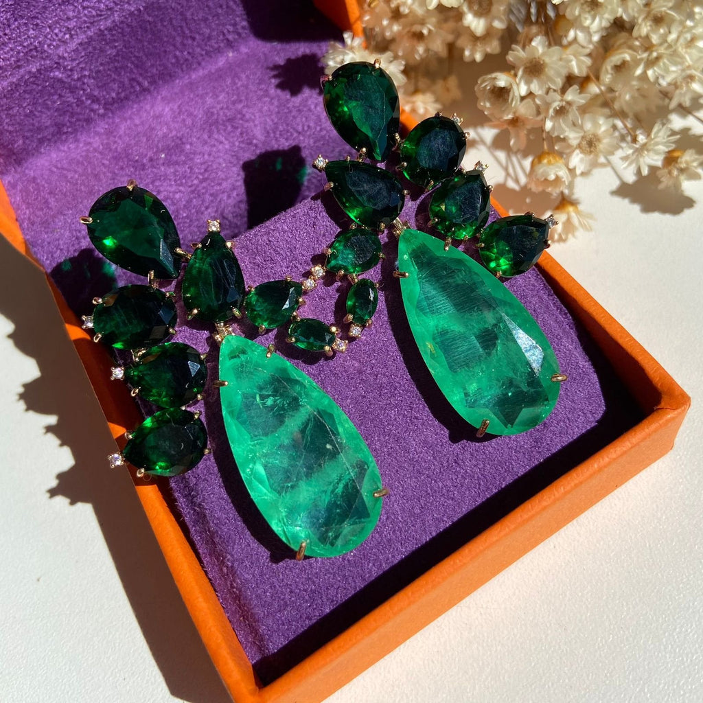 Brinco Gotas Esmeralda e Verde Lima