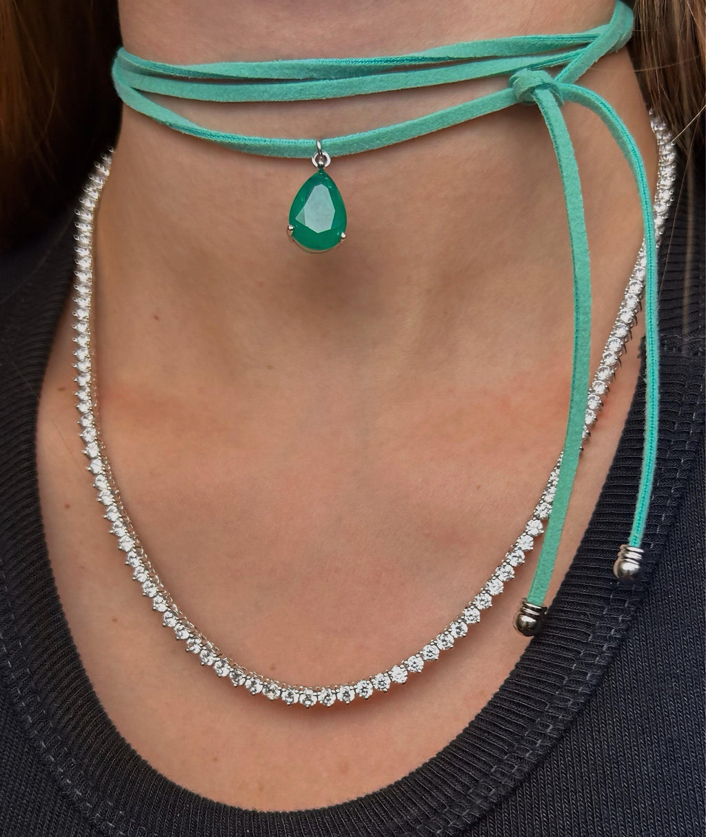 Colar Courinho Turquesa com Pedra Verde Esmeralda