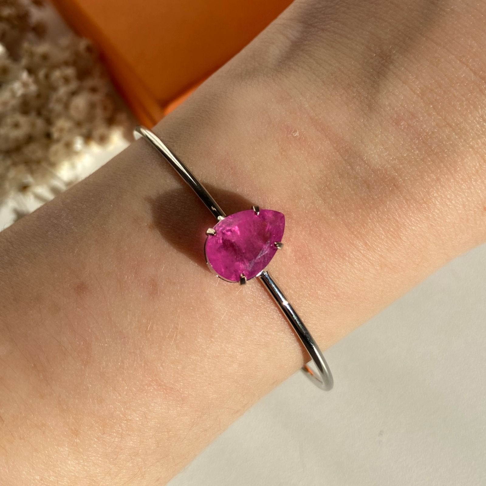 Bracelete Gota Pink Banho Ródio Branco