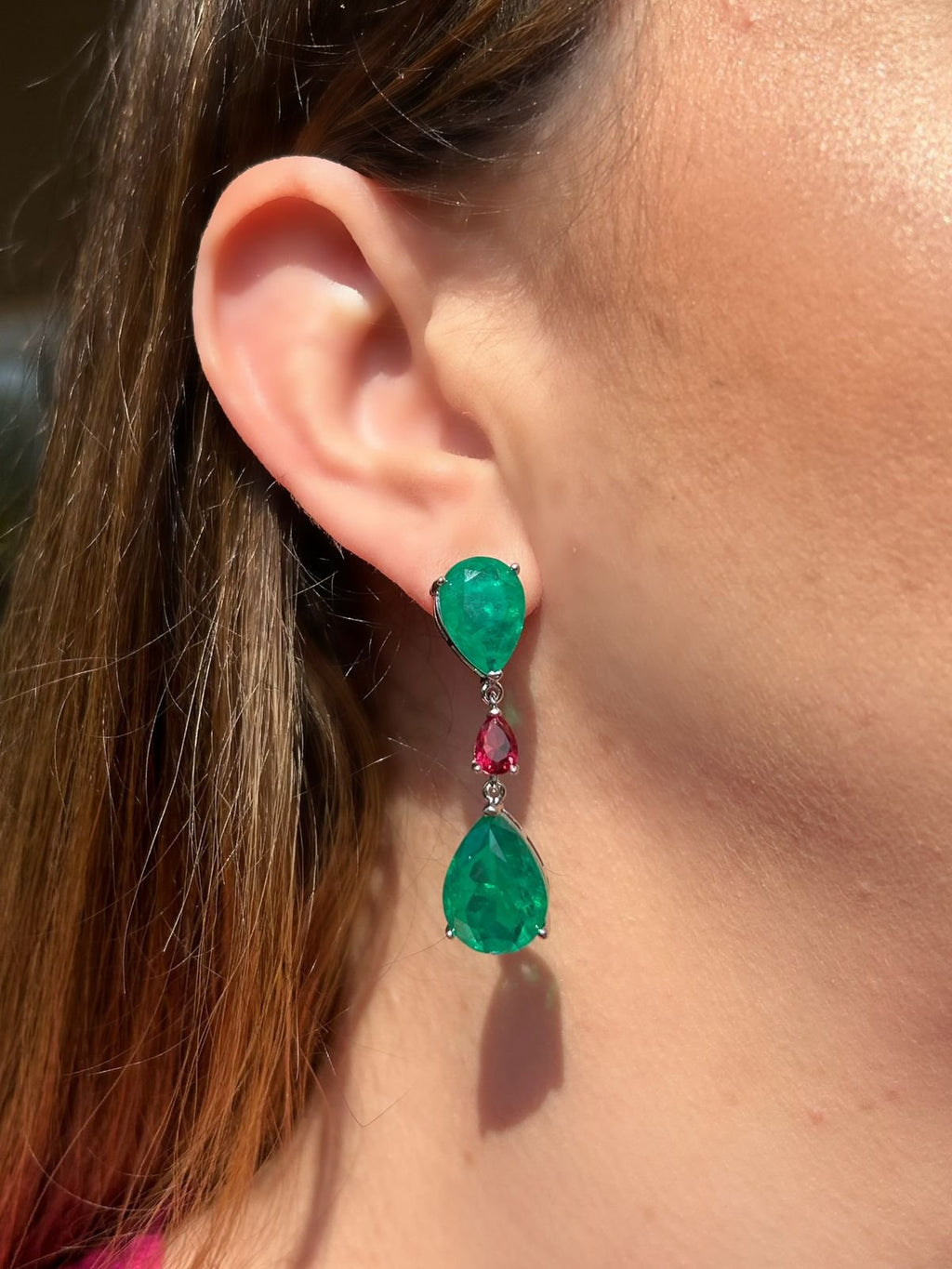 Brinco Gota Verde Esmeralda e Pink Ródio Branco
