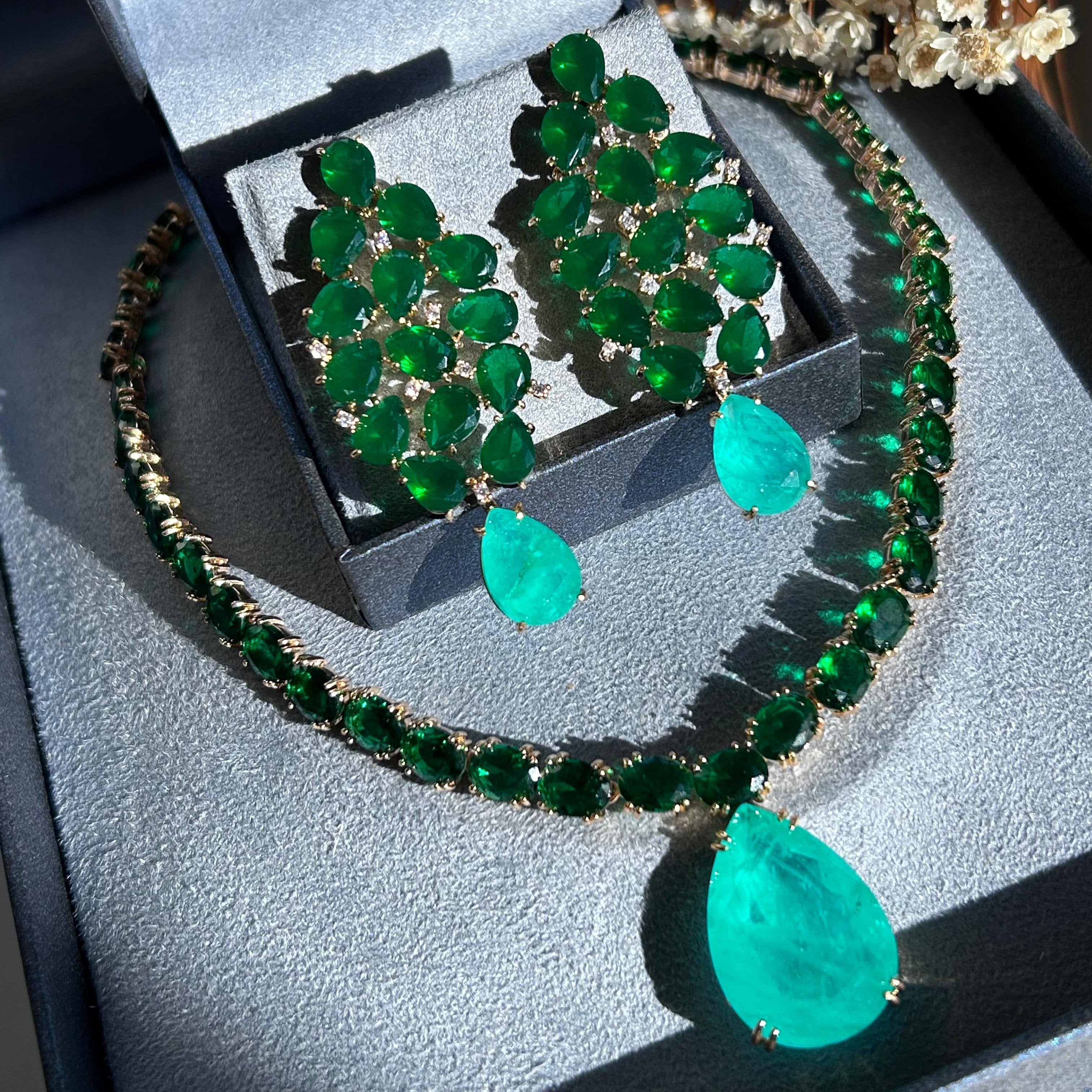 Conjunto Brinco e Colar Verde Esmeralda e Turmalina