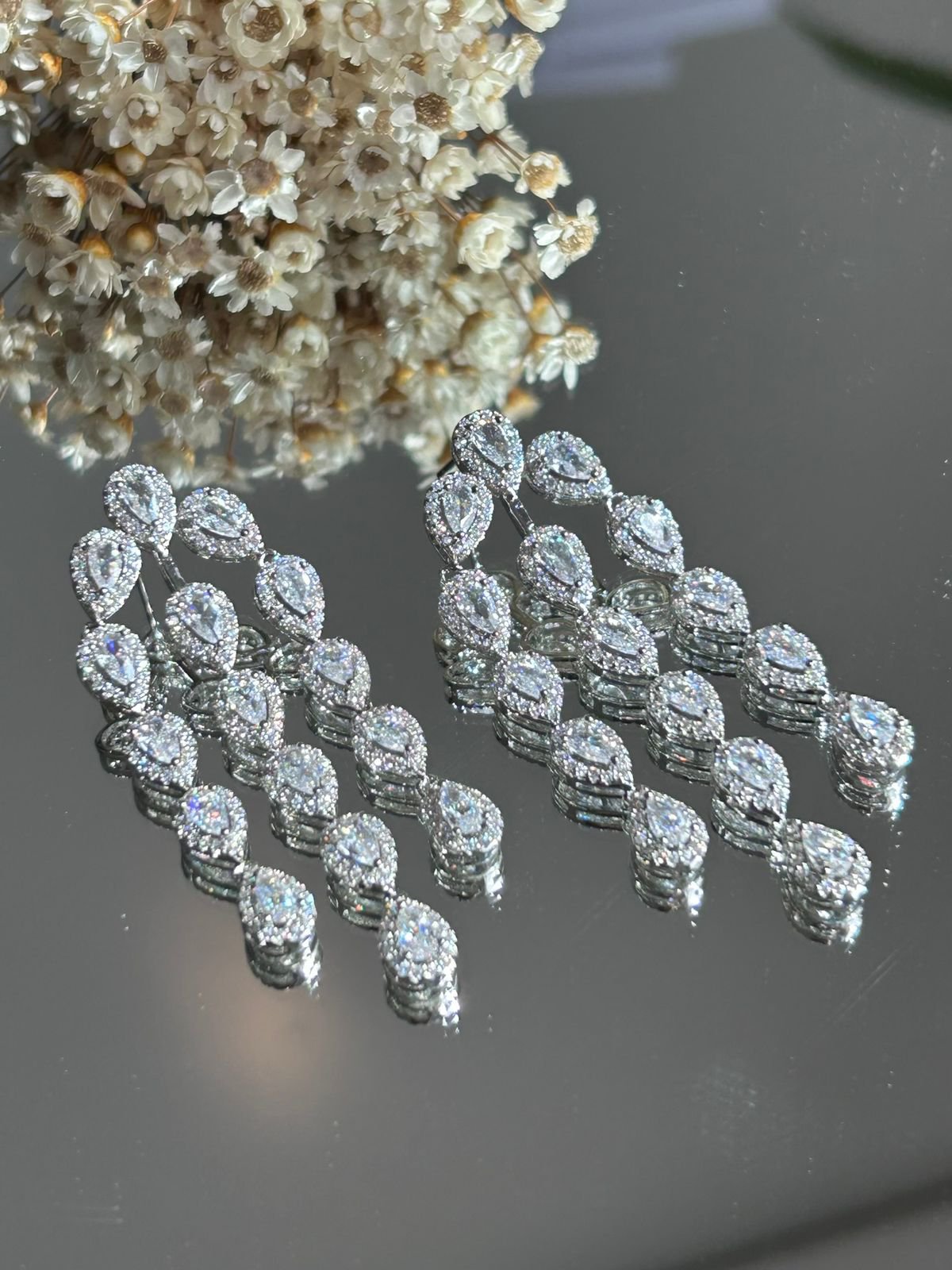 Brinco Cascata Luxo Prateado