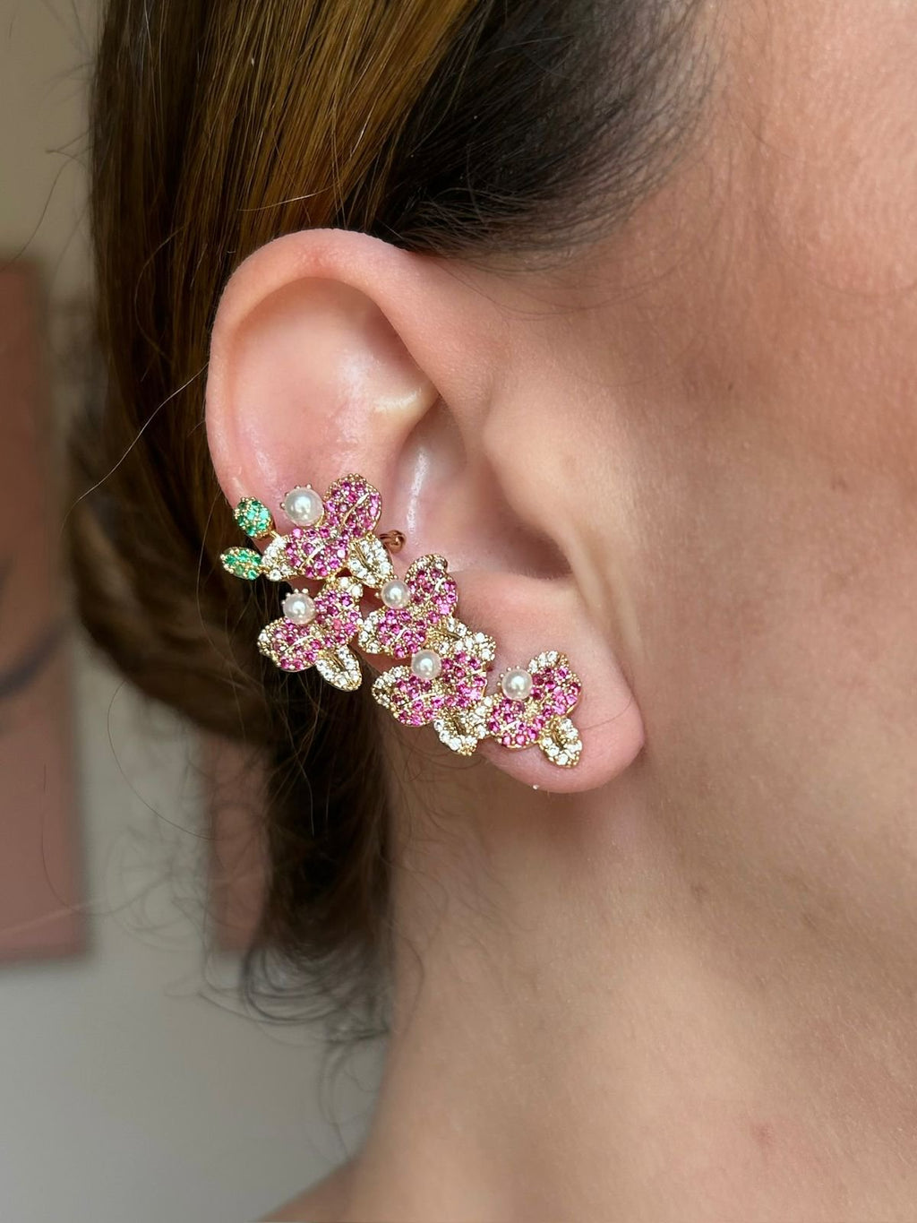 Conjunto Brinco EarCuff e Anel Mini Orquídeas Safira Rosa e Pérolas