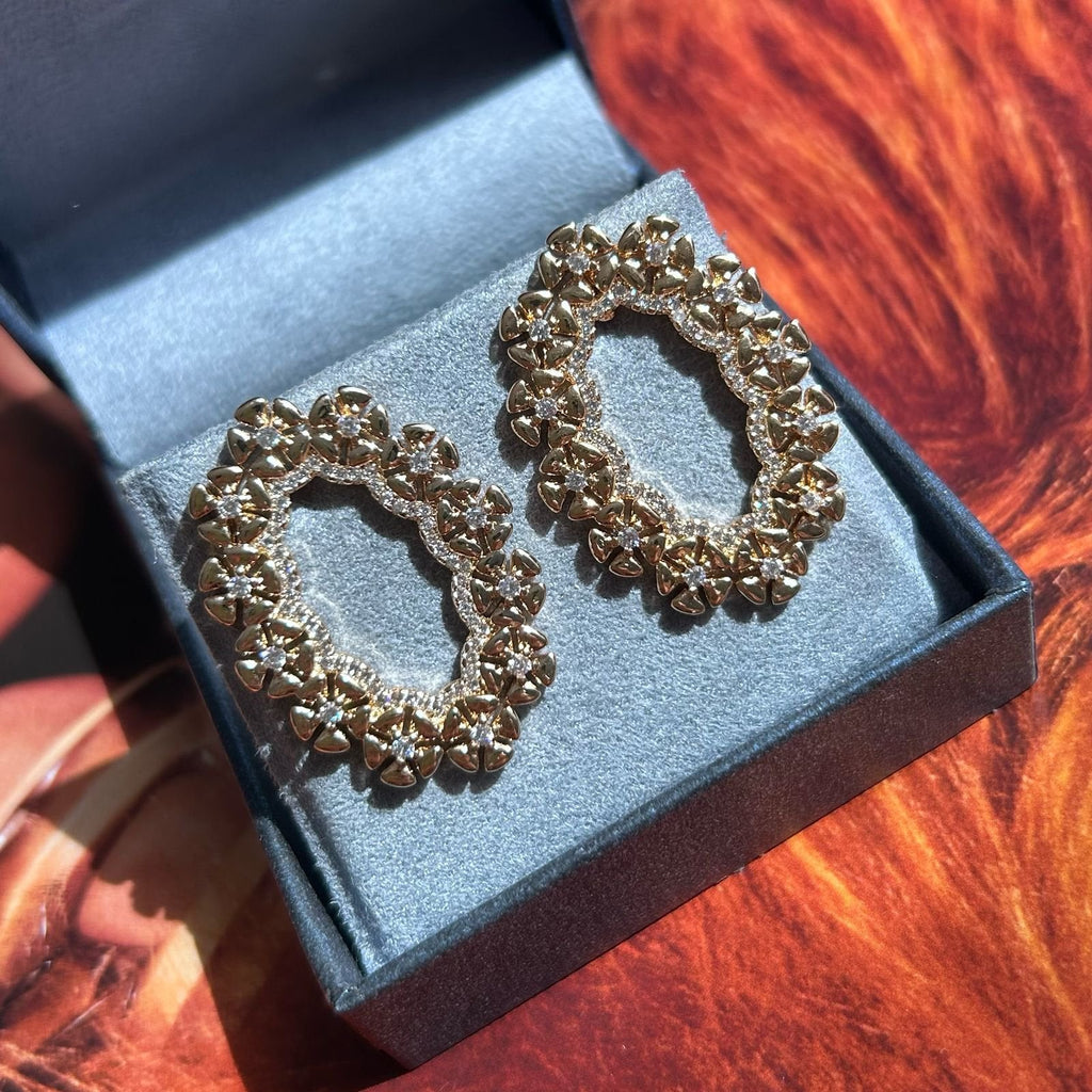 Conjunto Brinco e Anel Oval Dourado