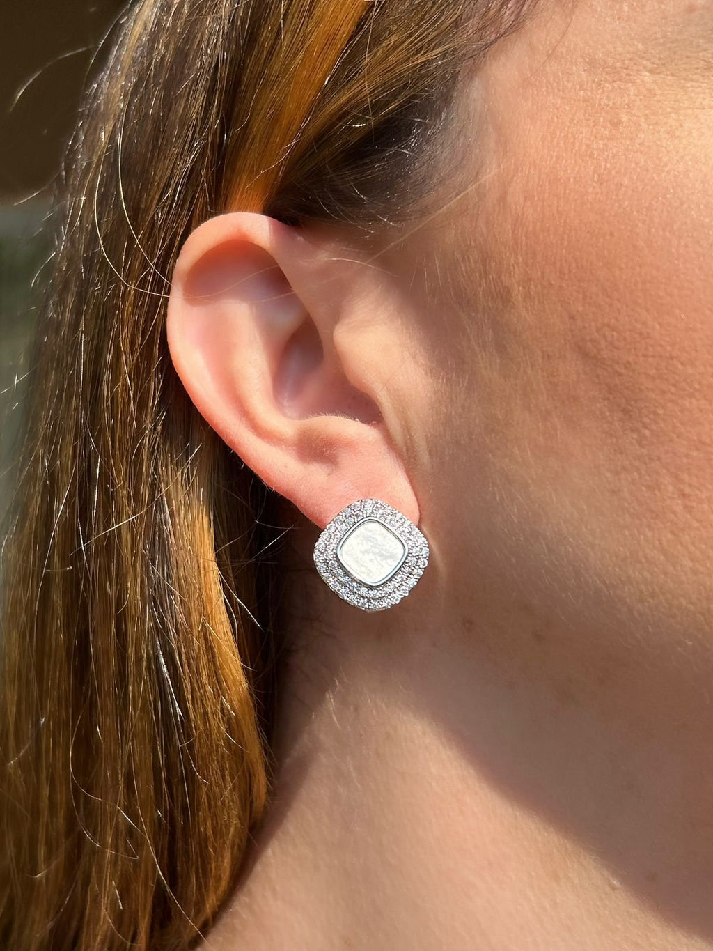 Brinco Madre Pérola Ródio Branco