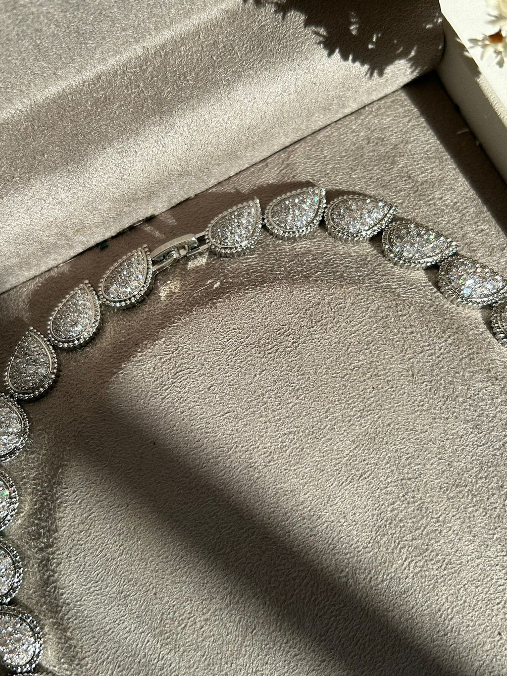 Conjunto 4 Peças Luxo Brinco Colar Pulseira E Anel