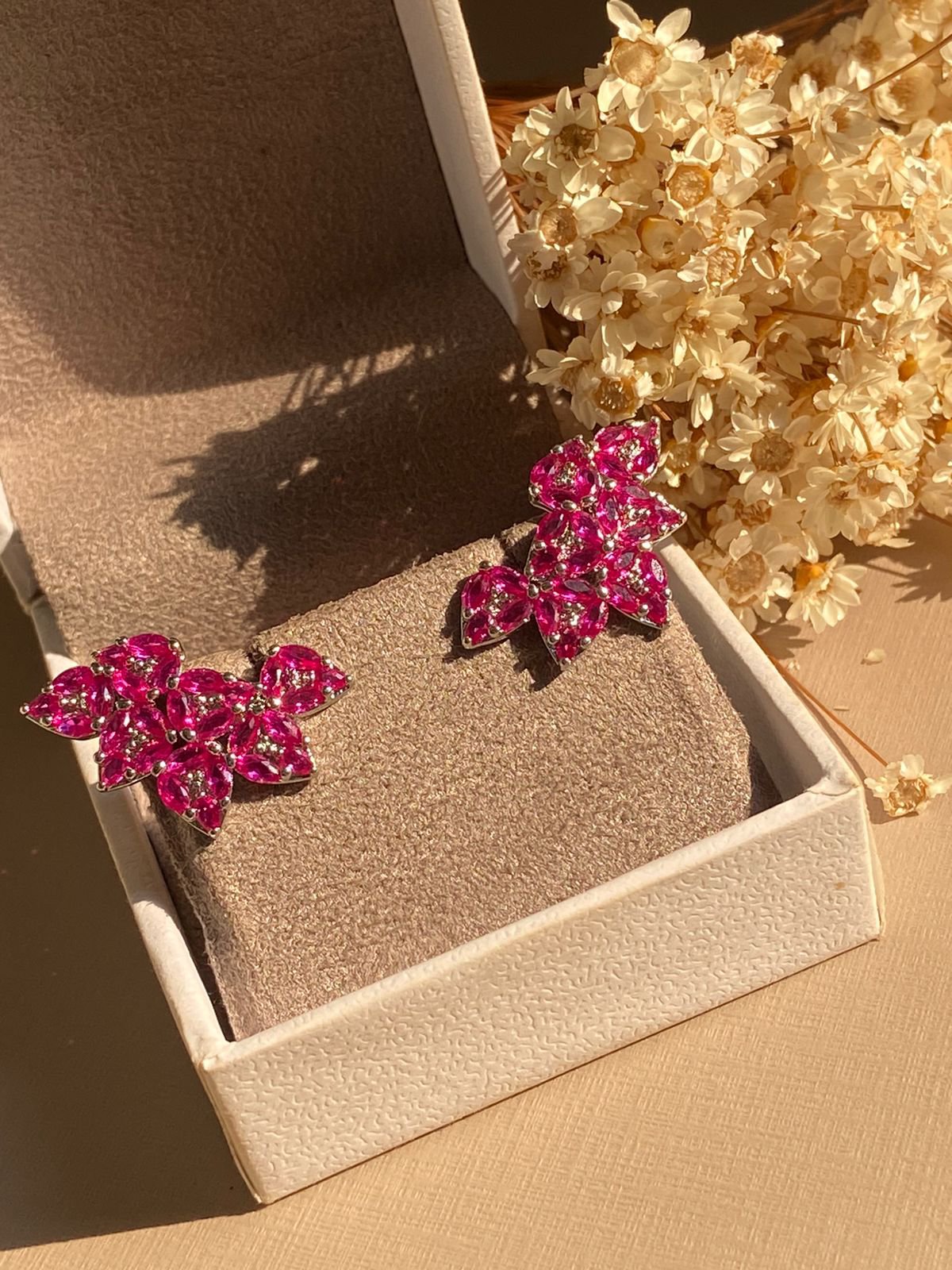 Brinco EarCuff Navetes Safira Rosa/Pink Ródio Branco